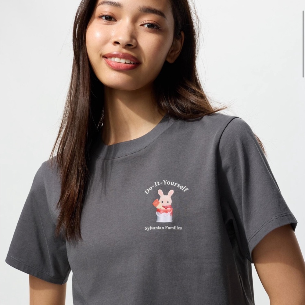 🆕 Sylvanian Families x Uniqlo UT Graphic T-shirt XL